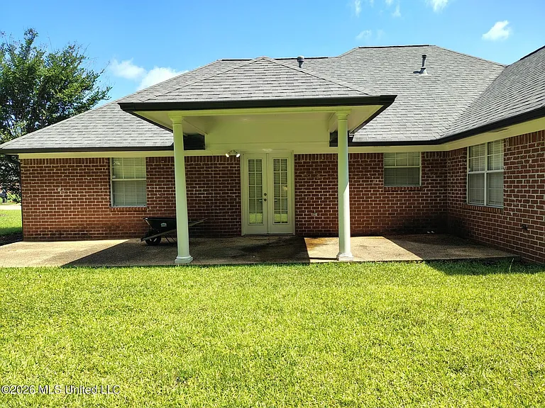 2111 Branch Creek Dr — Photo 18
