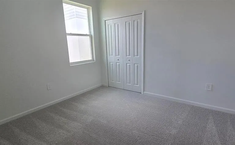 3024 W Chicago Ave — Photo 13