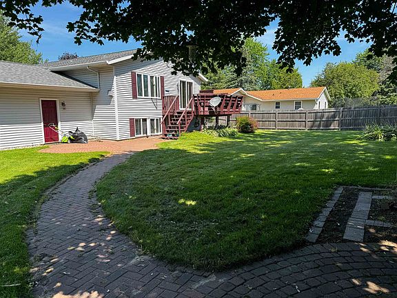 5th image of 513 N Hume Ave