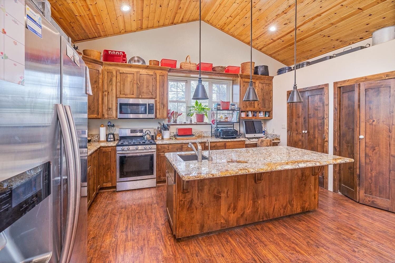 5688 Highway 49 N, Mariposa, CA 95338 Zillow