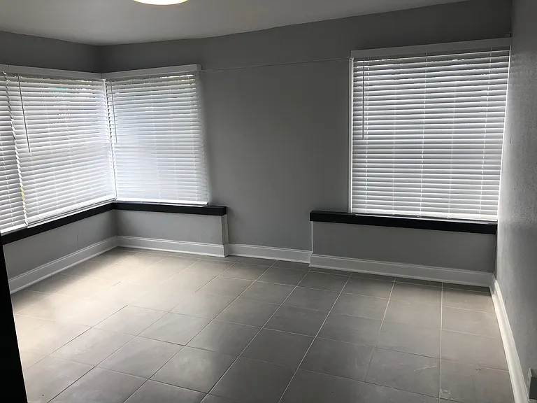 2901 W Main St — Photo 15