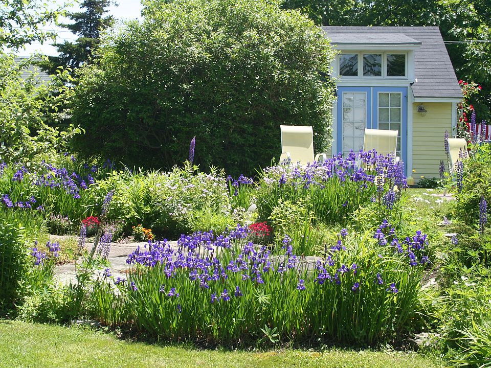 45 Adams St, Peaks Island, ME 04108 Zillow