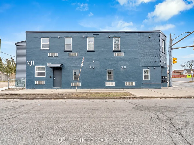 1804 Drouillard Rd #105 — Photo 3