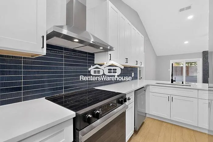 3945 Spoonwood Ln — Photo 12
