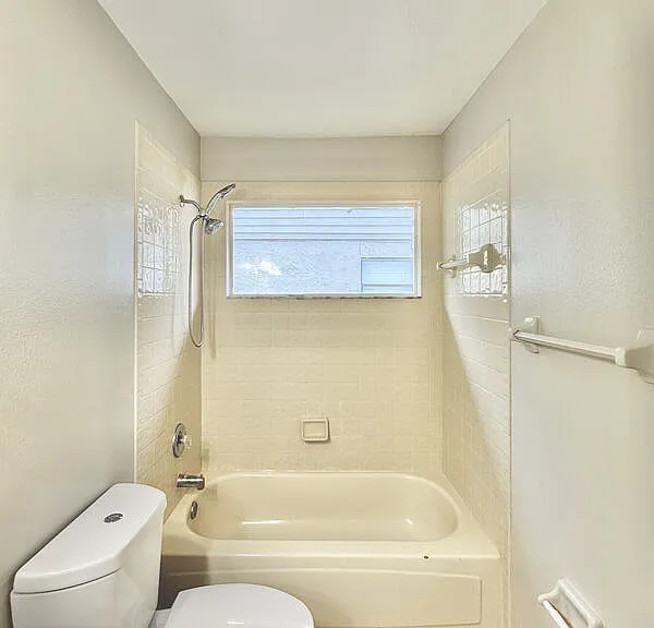 11316 Maybrook Ave — Photo 46