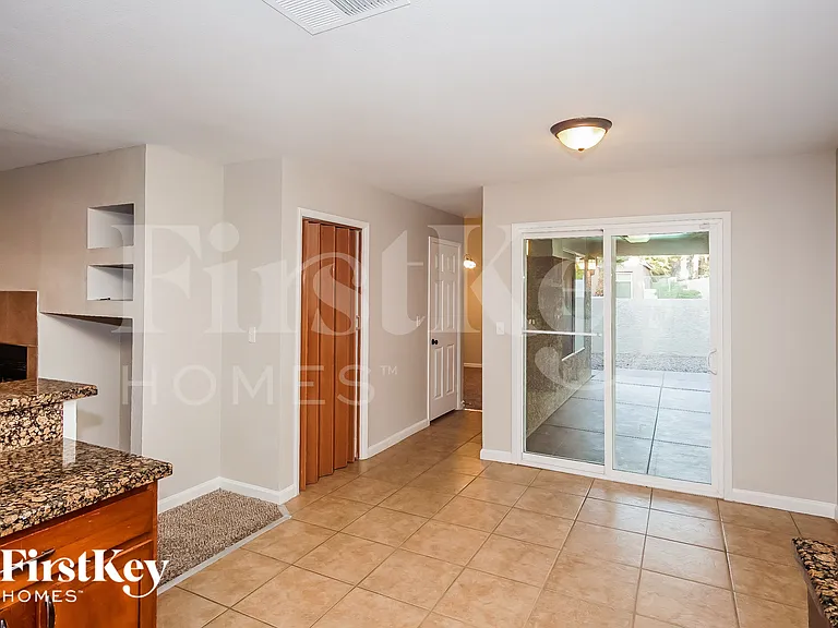 2145 Hookcross Cir — Photo 5