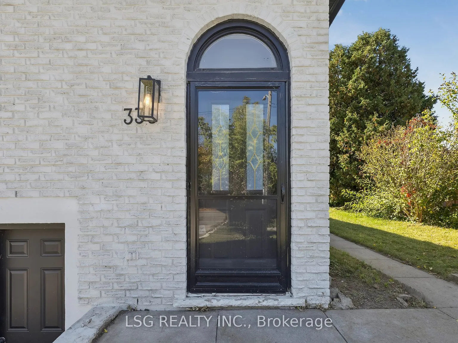 4 bed, $2,900 — Photo 4