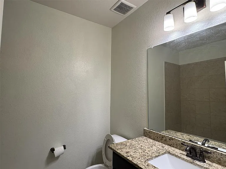 21326 Echo Manor Dr — Photo 22