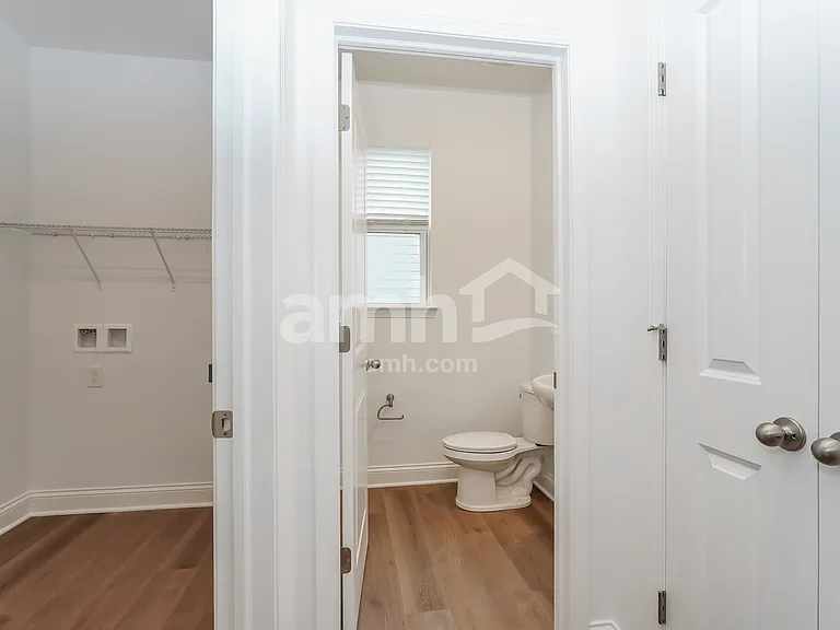 897 Heritage Blvd — Photo 9