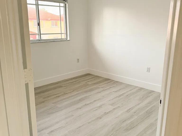 10903 W Okeechobee Rd #202A — Photo 5