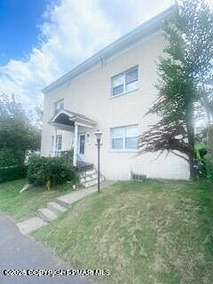 1st image of 1401 S Webster Ave