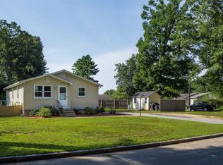 280 Garnet St, Springfield, MA 01129