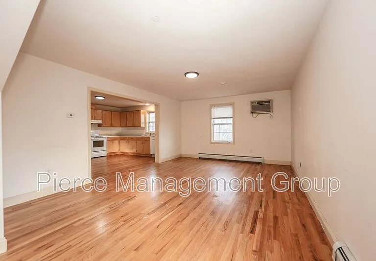 843 S Mammoth Rd #7 — Photo 3