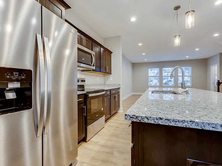 5003 Stefano Dr — Photo 10