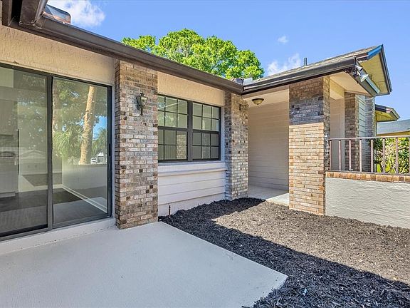 3rd image of 9011 CHAPMAN OAK COURT