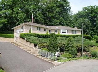 19 Lisa Ln, Wayne, NJ 07470