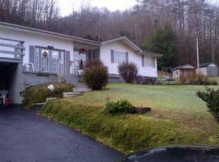 40 Caney Frk, Pilgrim, KY 41250