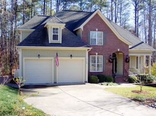 718 Darwin Ct, Sanford, NC 27332