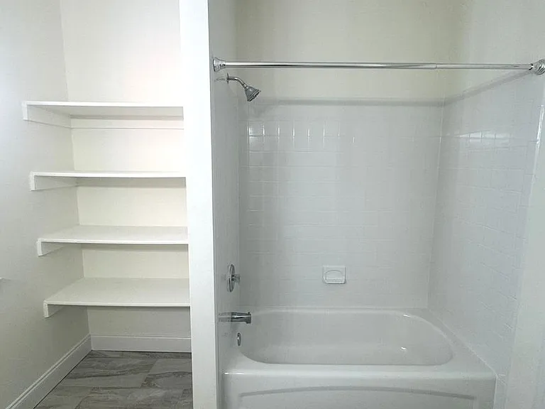 932 Westminster St NW — Photo 15