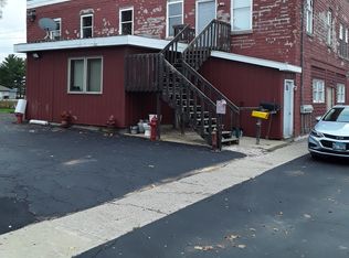 41W741 Russell Rd APT 1, Elgin, IL 60124