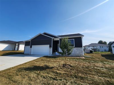 2323 N 8th Ave E, Newton, IA, 50208