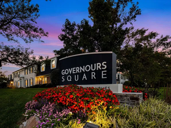 Governours Square