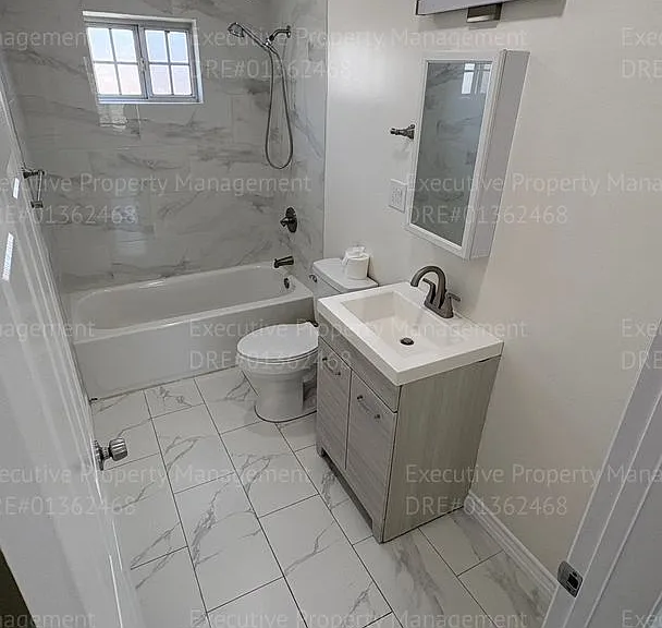 104 S Kincaid St — Photo 18