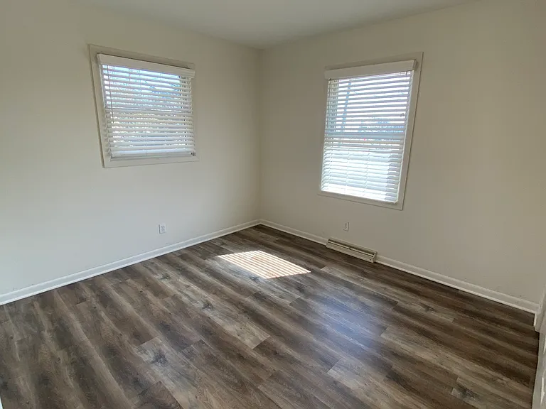 11722 Mill St — Photo 4
