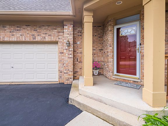 2nd image of 41 Spyglass Cir
