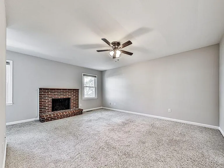 1365 Old Virginia Ct SE — Photo 14