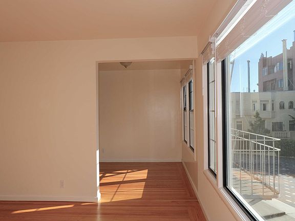 4th image of 2649 Polk St APT 9