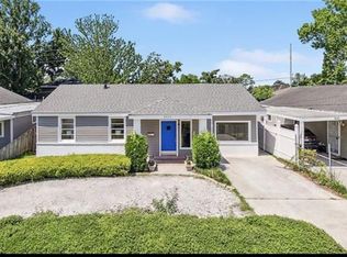 8329 Huntley Ln, Harahan, LA 70123