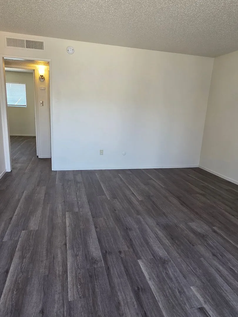 114 Garnsey Ave. #A - Apartment — Photo 3