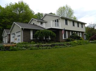24 Stacy Dr, Binghamton, NY 13905