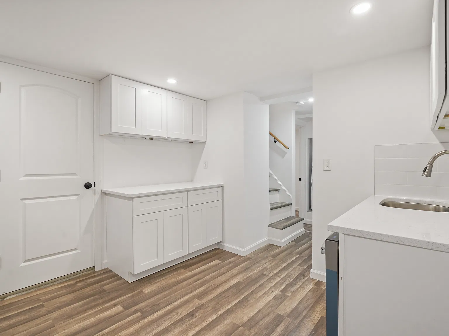 2 bed, $3,000 — Photo 2
