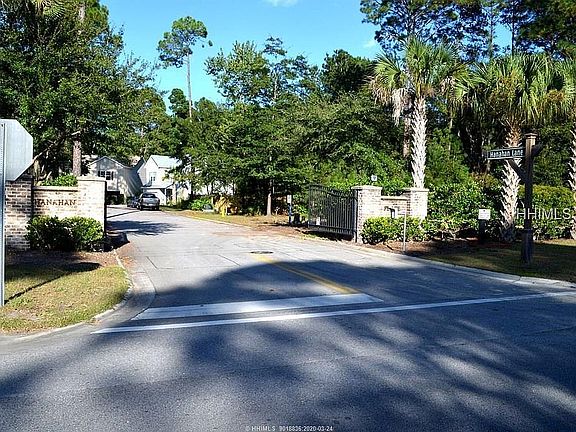 2nd image of 12 Hanahan Ln