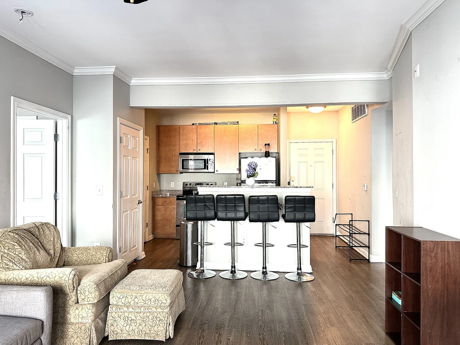 2502 Leon Street - 1 — Photo 1