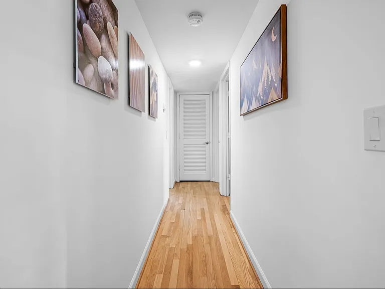 2905 Burch Ave #3 — Photo 16