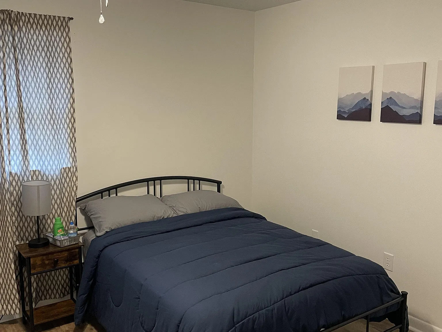 4 bed, 3.0 bath, 2200 sqft, $776 — Photo 2