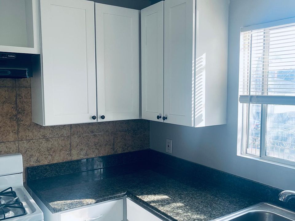 1st image of 4270 48th St #4270