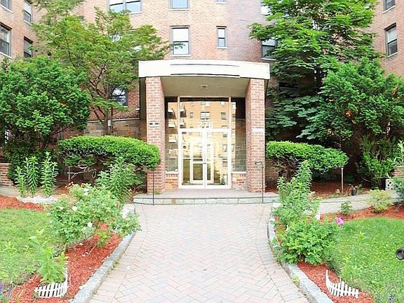 2nd image of 270 N Broadway APT 3E