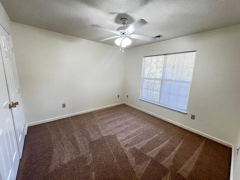 4243 Villas Dr #507 — Photo 16