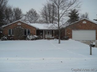 1413 James St, Springfield, IL 62703