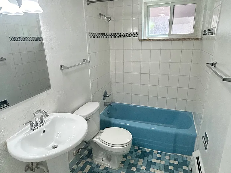 1355 N Ogden St — Photo 10