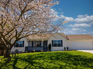 1618 Rivergate Ridge Ct, Sevierville, TN 37862