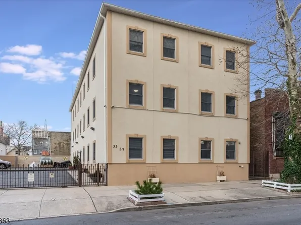33-37 New York Ave APT 2A, Newark, NJ 07105