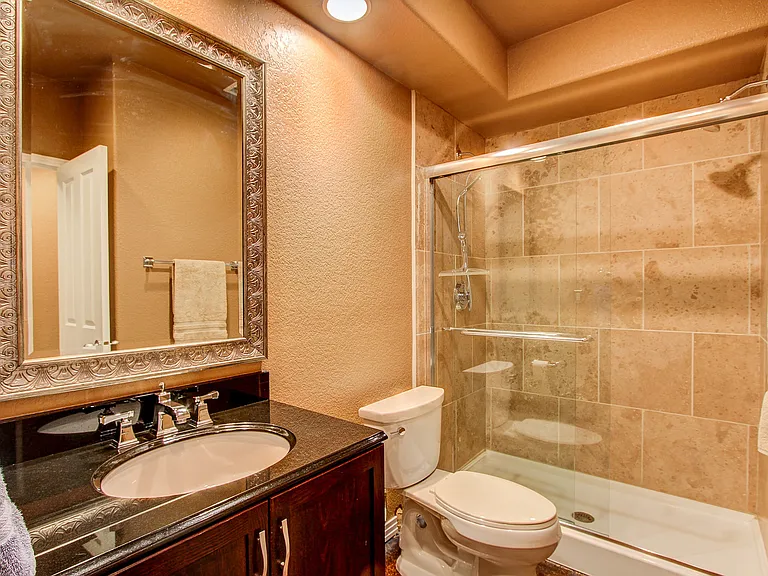 3561 Yosemite St — Photo 16