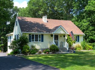 61 Wayacross Rd, Mahopac, NY 10541