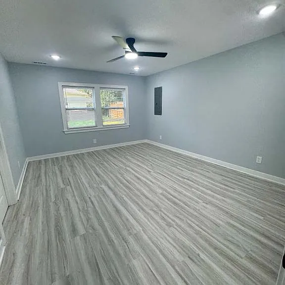 2813 S 48th St — Photo 9