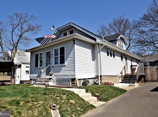 215 Inman Ter, Willow Grove, PA 19090